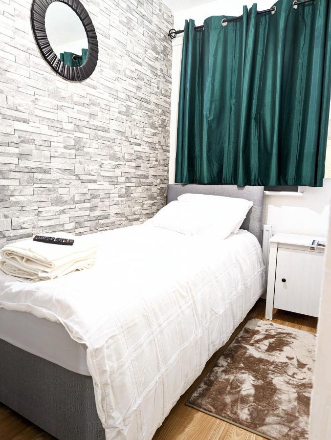 The Saxon Rooms باركنغ المظهر الخارجي الصورة