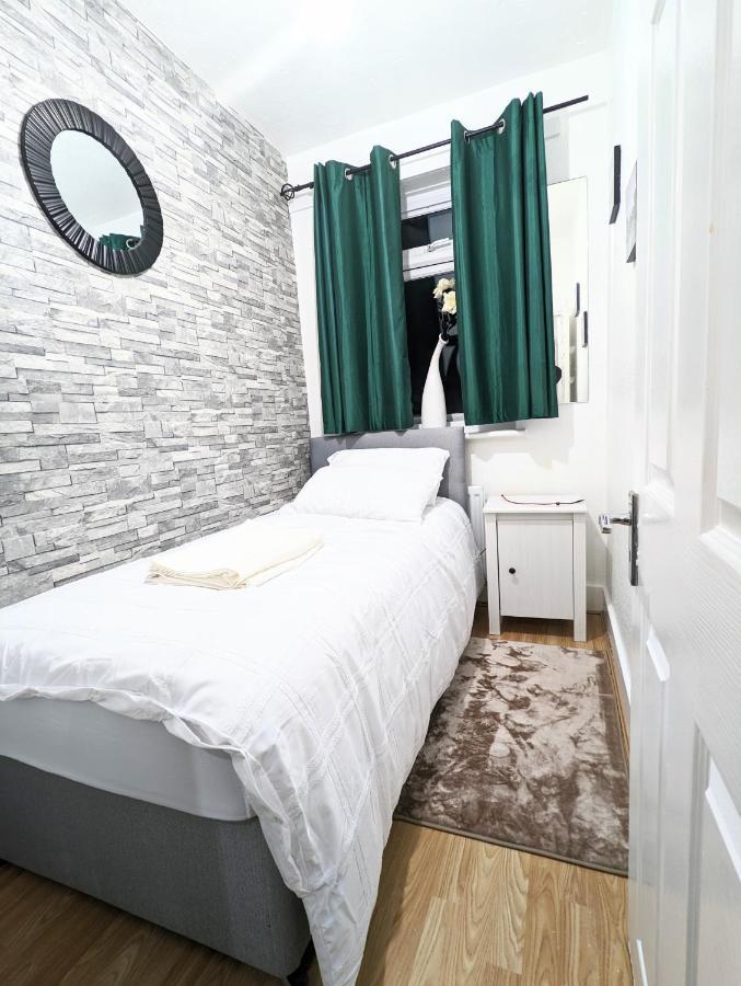 The Saxon Rooms باركنغ المظهر الخارجي الصورة